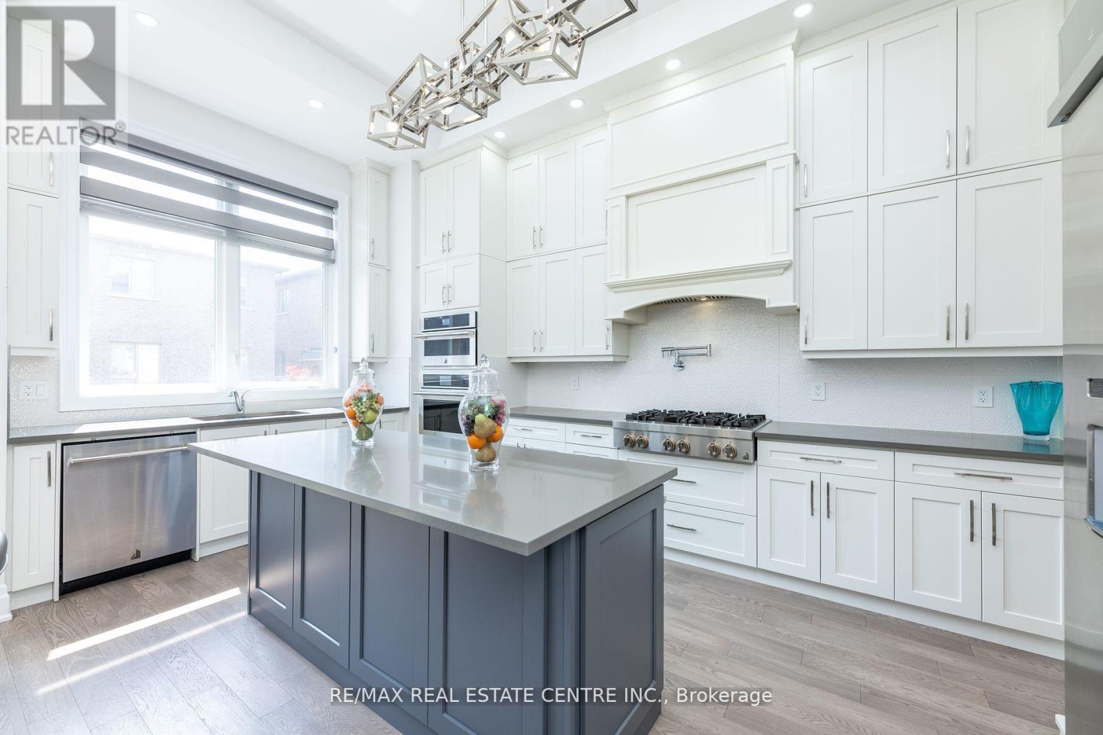 3422 Post Road N, Oakville, Ontario  L6H 0Y4 - Photo 15 - W12485897