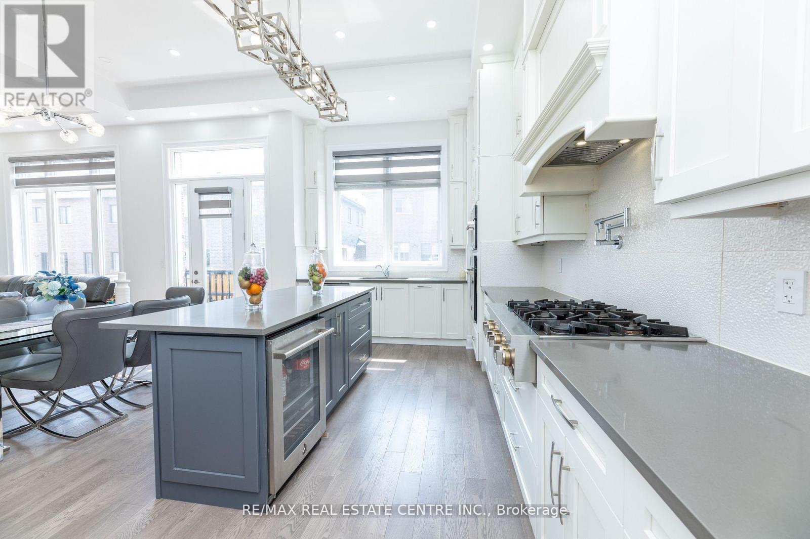 3422 Post Road N, Oakville, Ontario  L6H 0Y4 - Photo 17 - W12485897