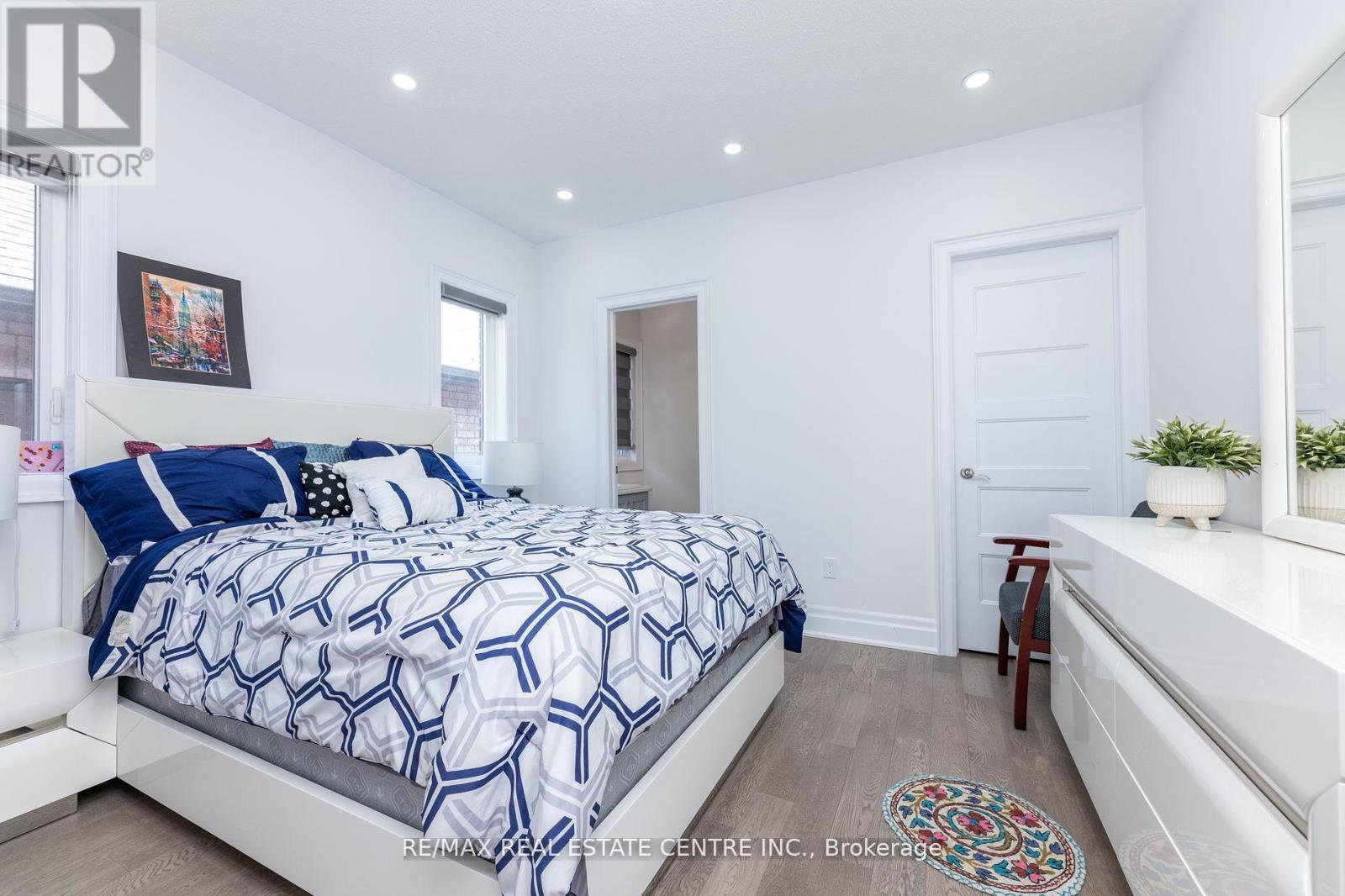 3422 Post Road N, Oakville, Ontario  L6H 0Y4 - Photo 35 - W12485897