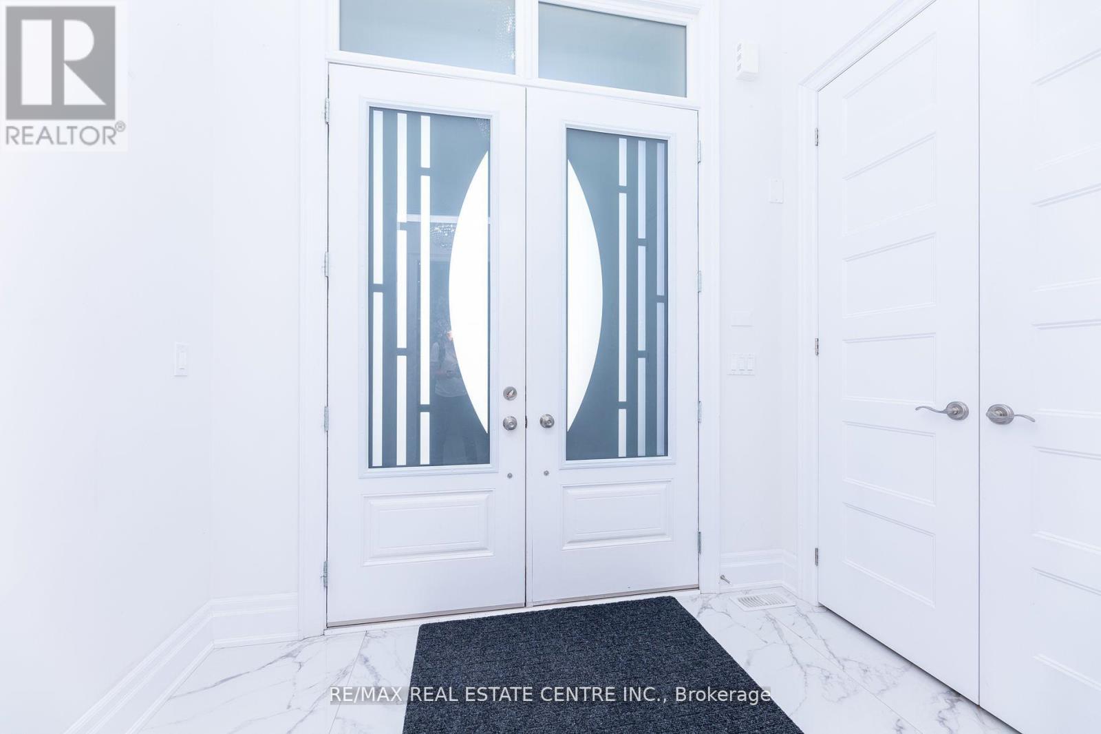 3422 Post Road N, Oakville, Ontario  L6H 0Y4 - Photo 4 - W12485897