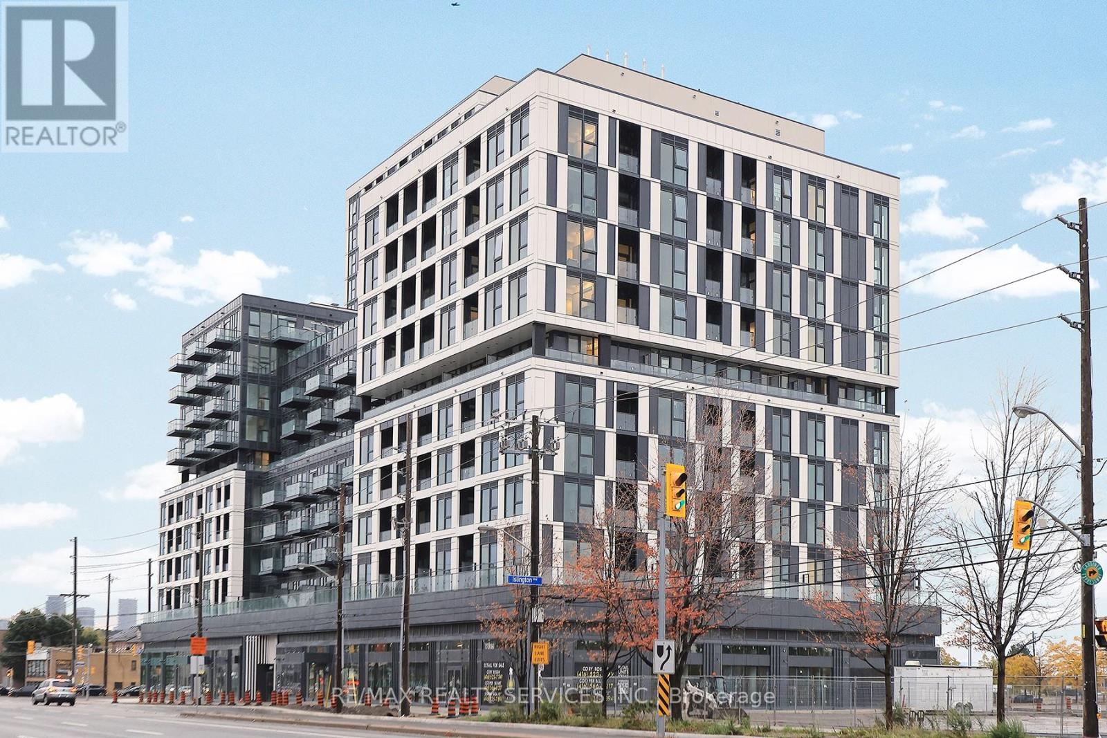 305 - 1007 THE QUEENSWAY, Toronto, Ontario