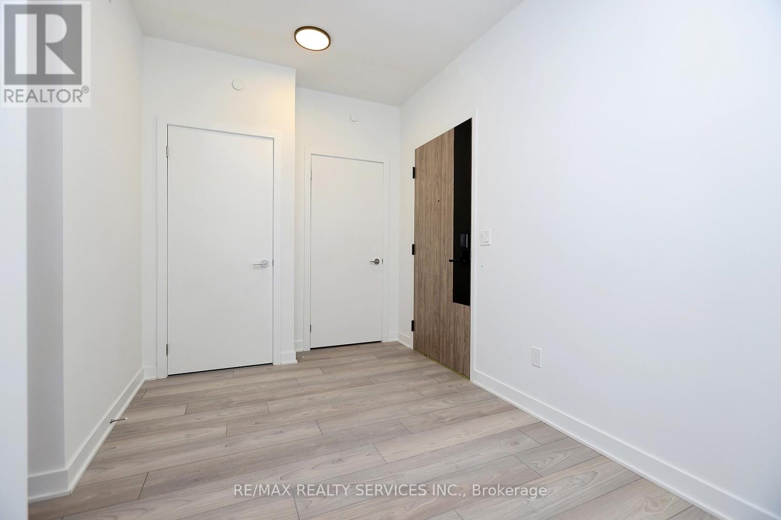 305 - 1007 The Queensway, Toronto, Ontario  M8Z 6C7 - Photo 7 - W12485918