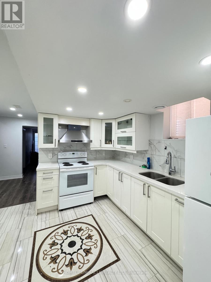 BSMT - 8 ALTURA WAY, Brampton, Ontario