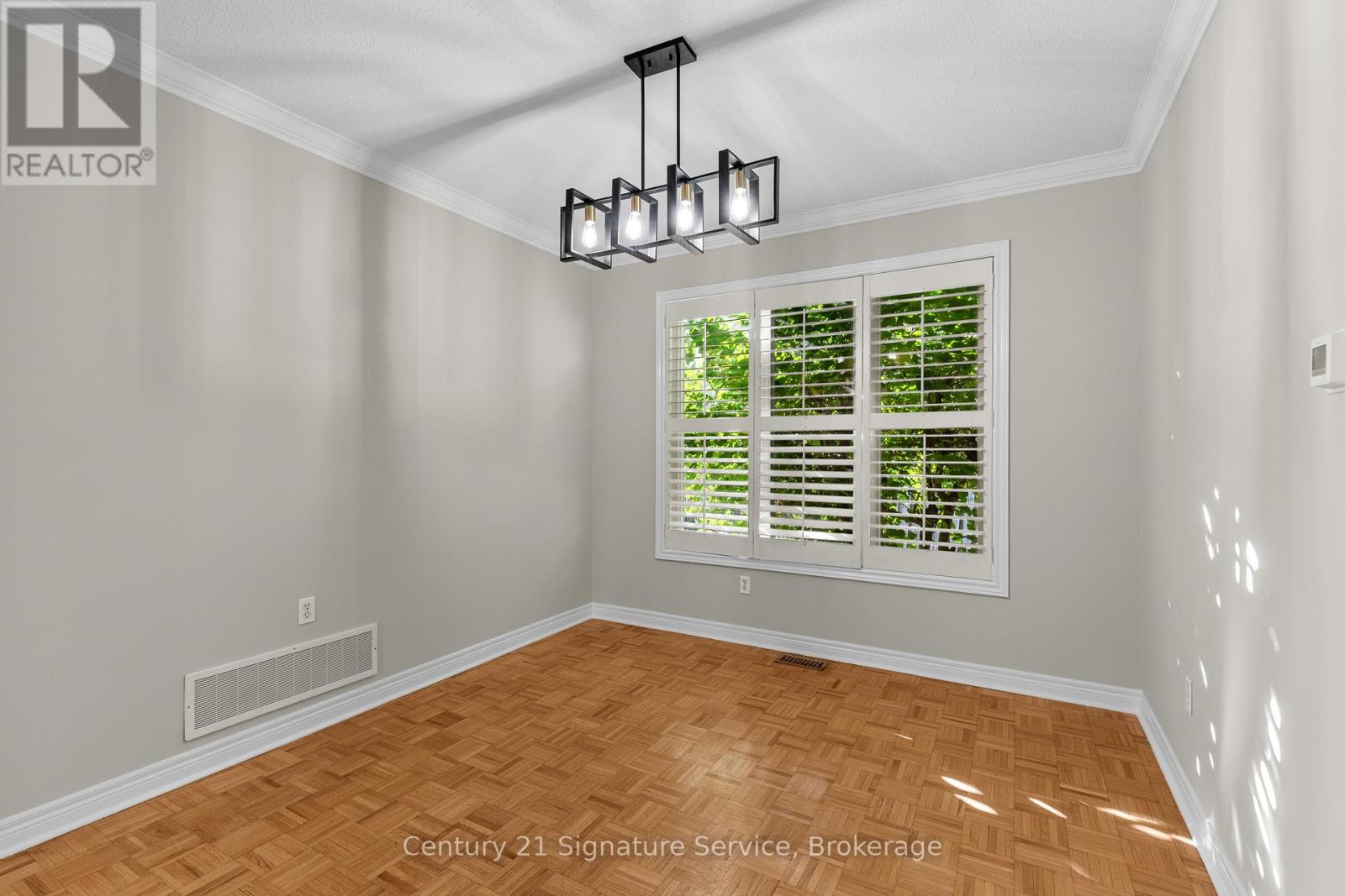 54 Millhouse Mews, Brampton, Ontario  L6Y 5J8 - Photo 12 - W12485957