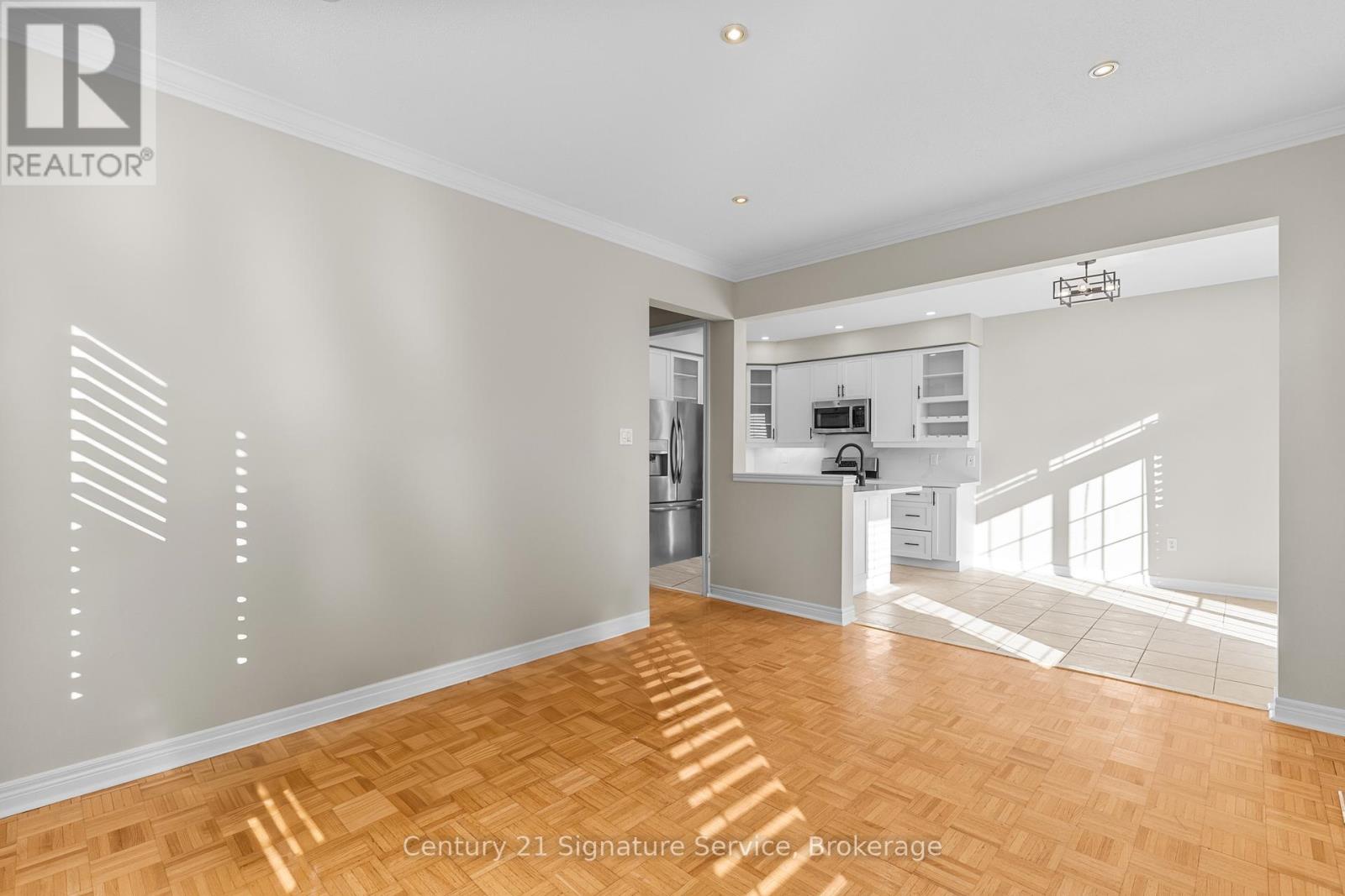 54 Millhouse Mews, Brampton, Ontario  L6Y 5J8 - Photo 7 - W12485957