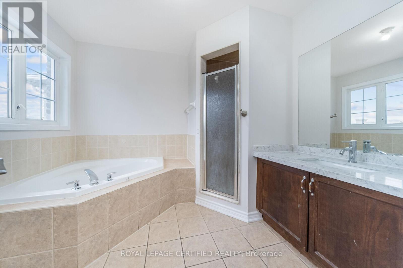 76 Saddleback Square, Brampton, Ontario  L6X 4T9 - Photo 14 - W12485972