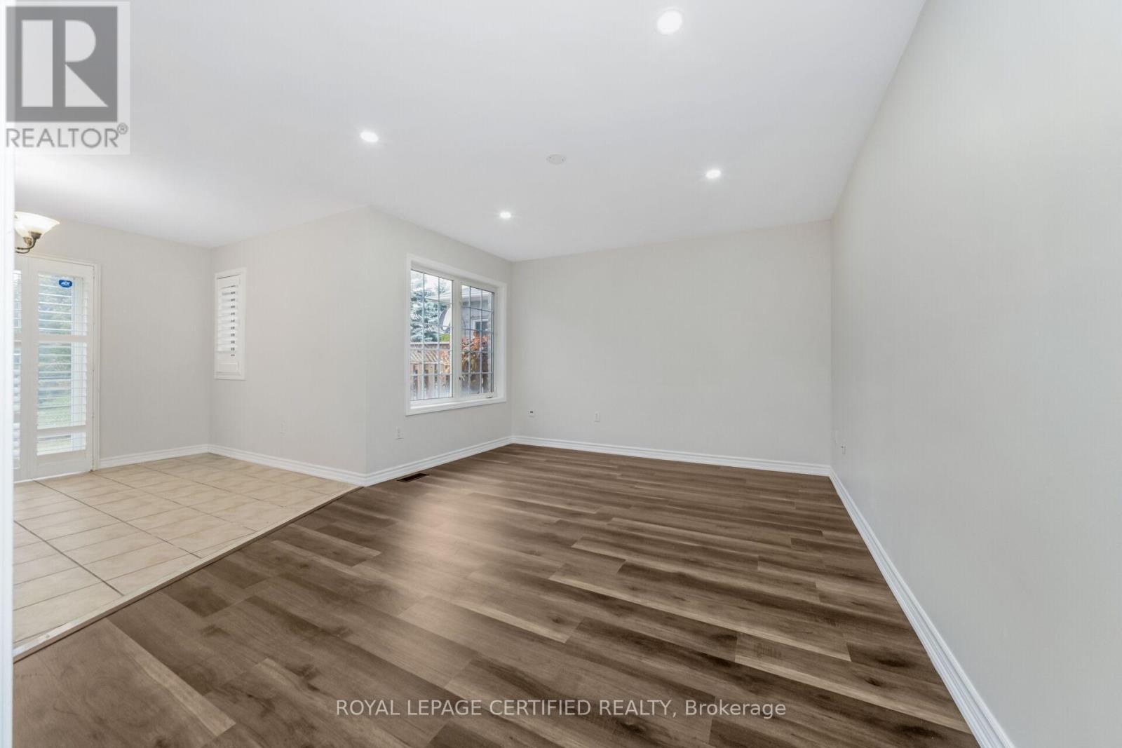 76 Saddleback Square, Brampton, Ontario  L6X 4T9 - Photo 7 - W12485972