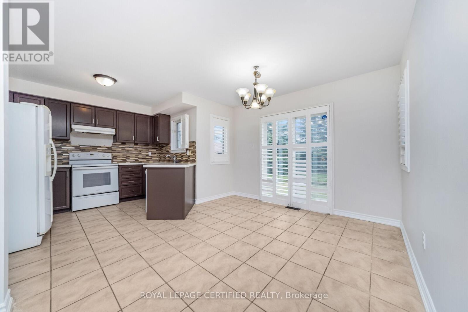 76 Saddleback Square, Brampton, Ontario  L6X 4T9 - Photo 9 - W12485972