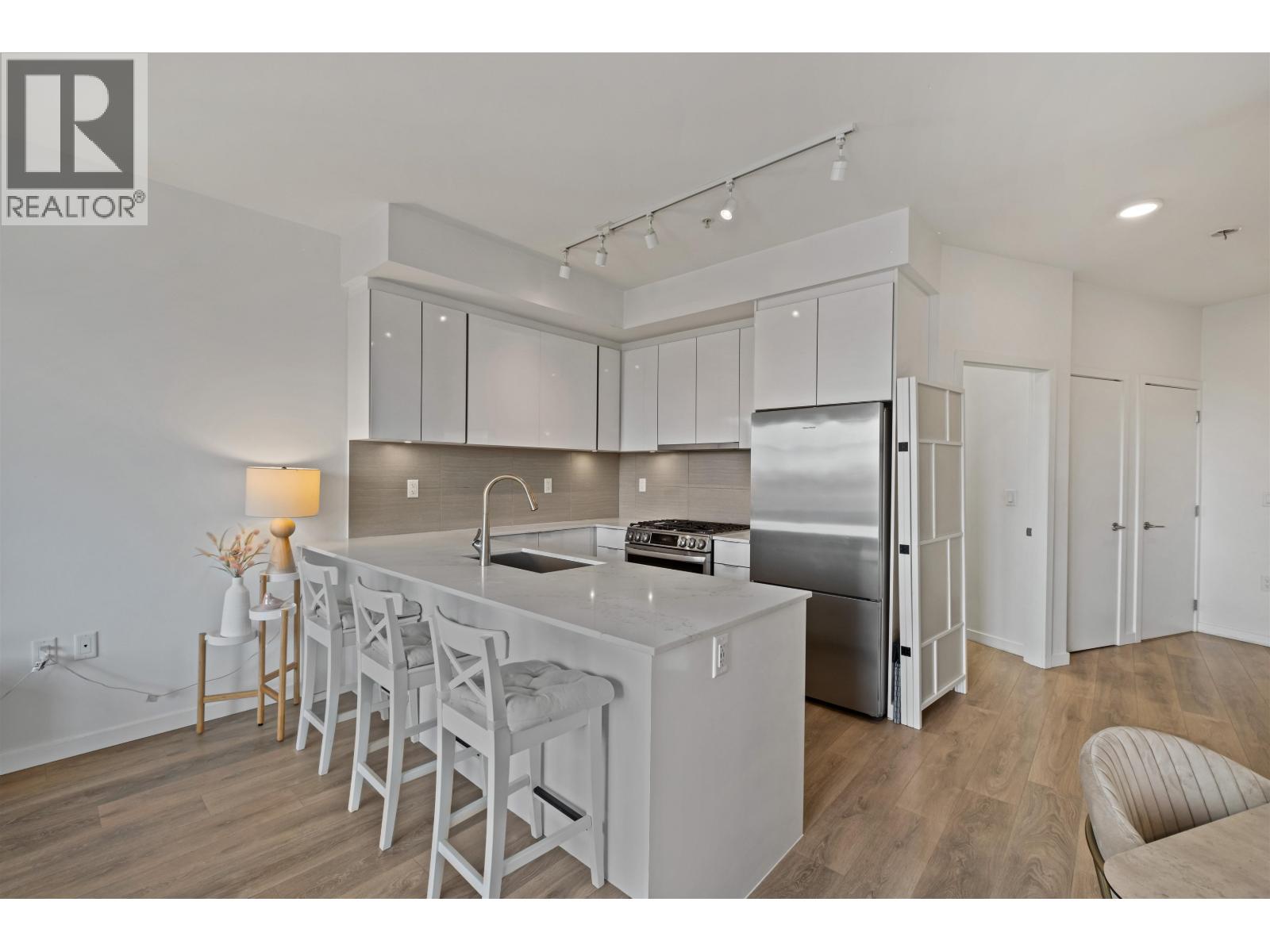 505 725 Marine Drive, North Vancouver, British Columbia  V7M 0G2 - Photo 8 - R3062427