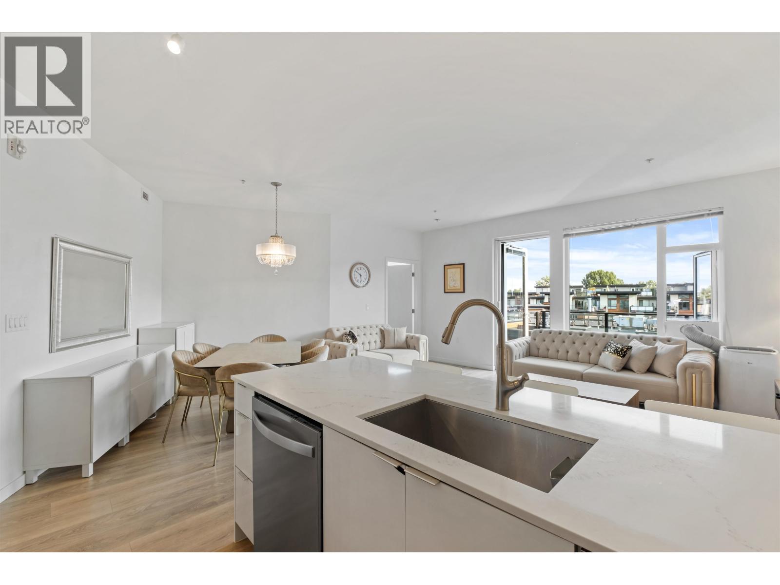 505 725 Marine Drive, North Vancouver, British Columbia  V7M 0G2 - Photo 9 - R3062427