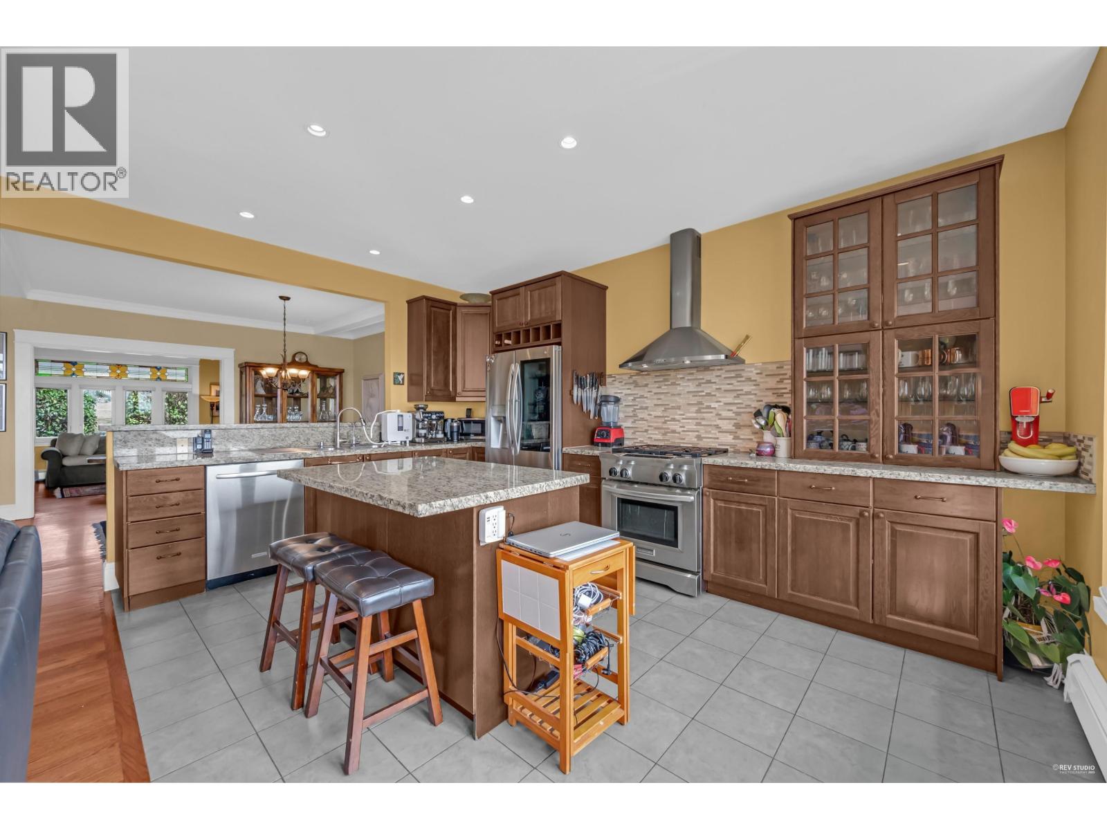 255 W 6th Street, North Vancouver, British Columbia  V7M 1K7 - Photo 12 - R3062428