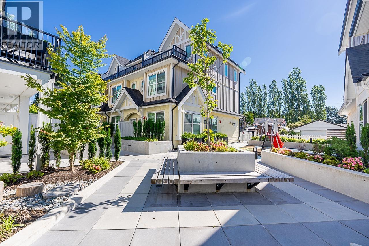 120 707 Robinson Street, Coquitlam, British Columbia  V3J 0M9 - Photo 2 - R3062434