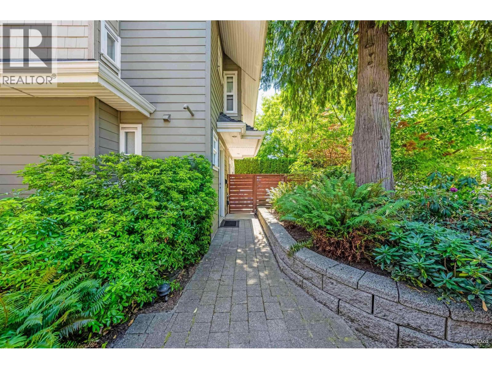 1626 St. Andrews Avenue, North Vancouver, British Columbia  V7L 3L6 - Photo 36 - R3062435