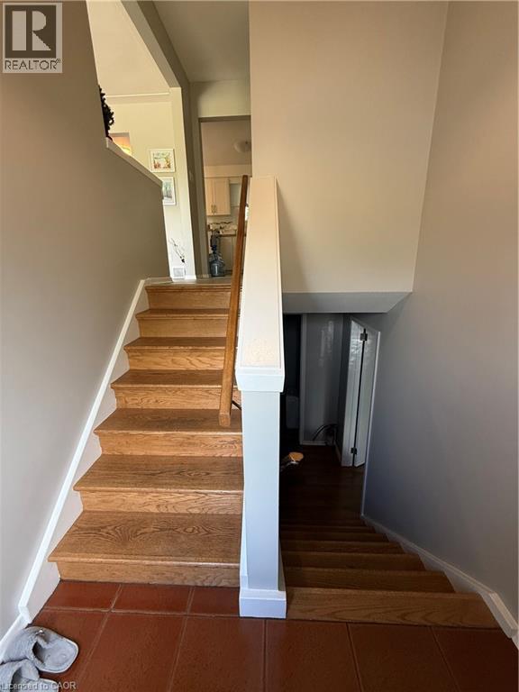 281 Toll Gate Boulevard, Waterloo, Ontario  N2L 4M3 - Photo 2 - 40783777