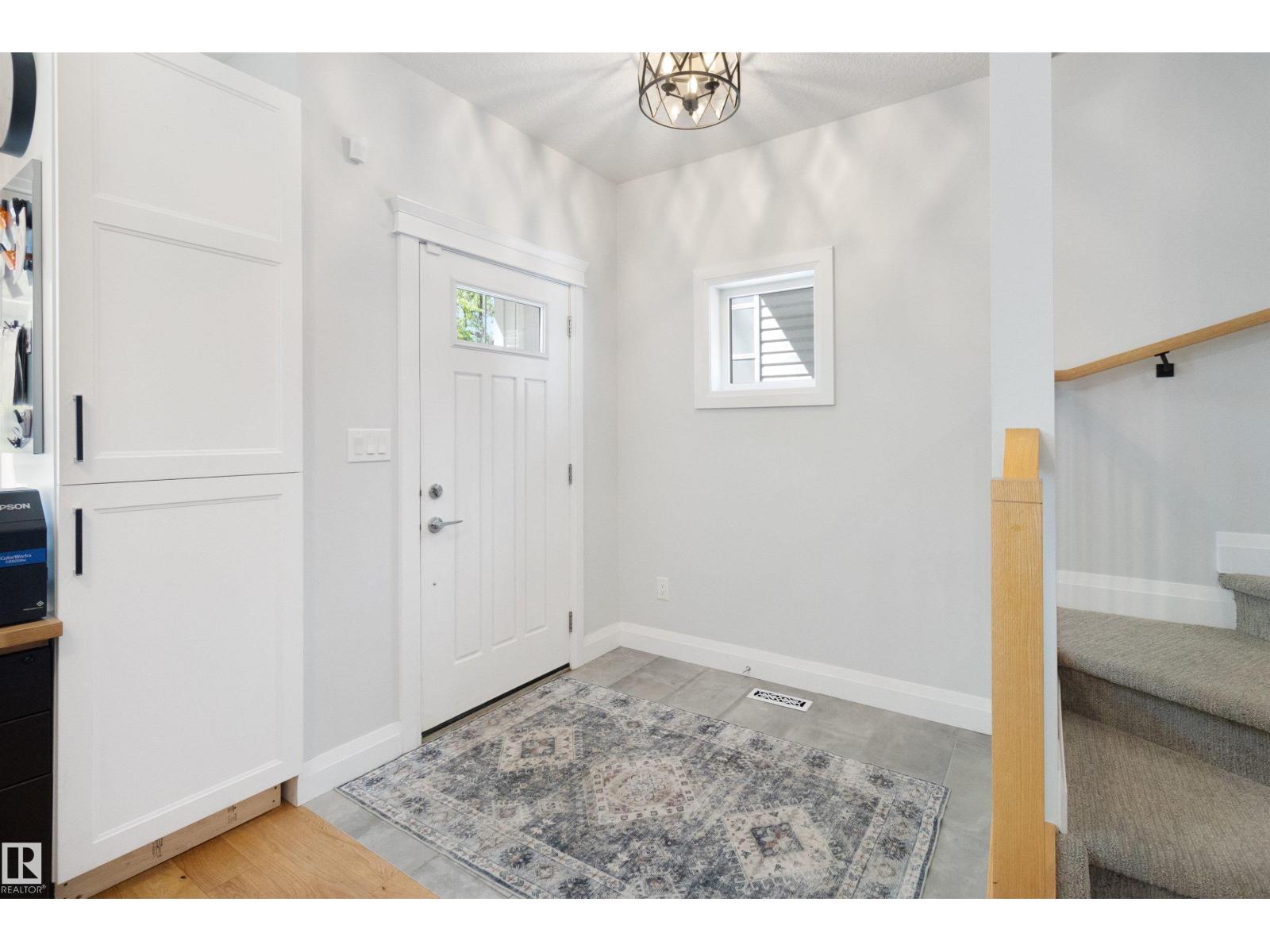 8534 81 Av Nw, Edmonton, Alberta  T6C 0W4 - Photo 3 - E4463768