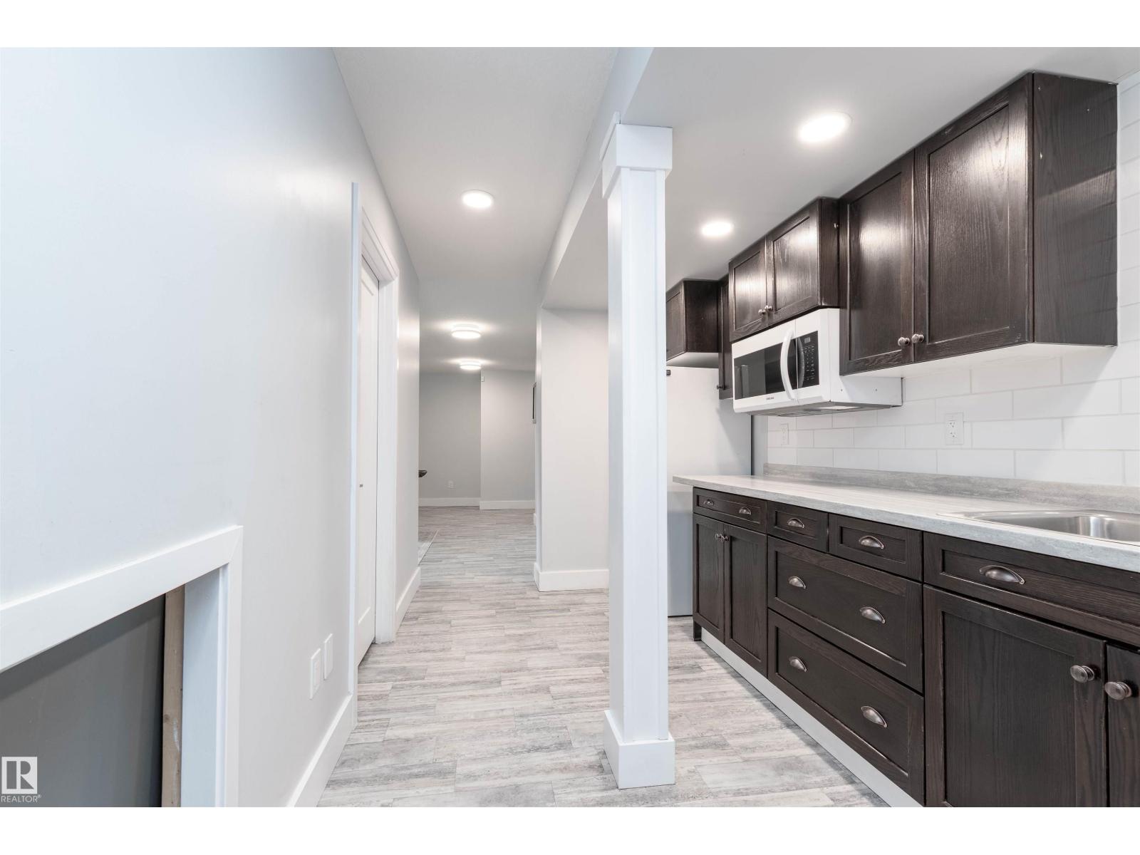 8534 81 Av Nw, Edmonton, Alberta  T6C 0W4 - Photo 30 - E4463768