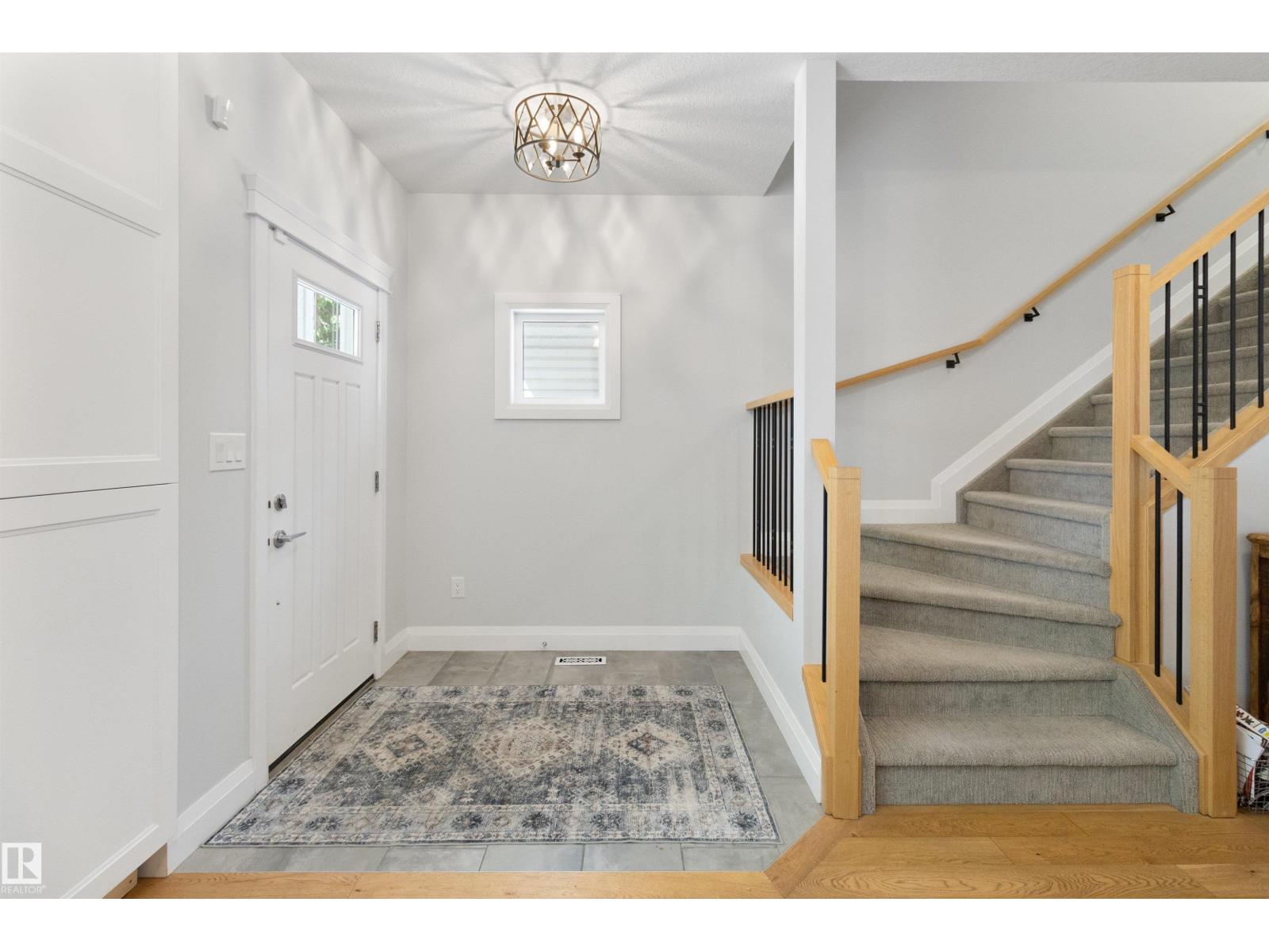 8534 81 Av Nw, Edmonton, Alberta  T6C 0W4 - Photo 4 - E4463768