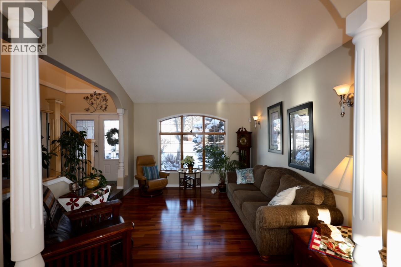 1508 Poplar Street, Golden, British Columbia  V0A 1H0 - Photo 8 - 10366919