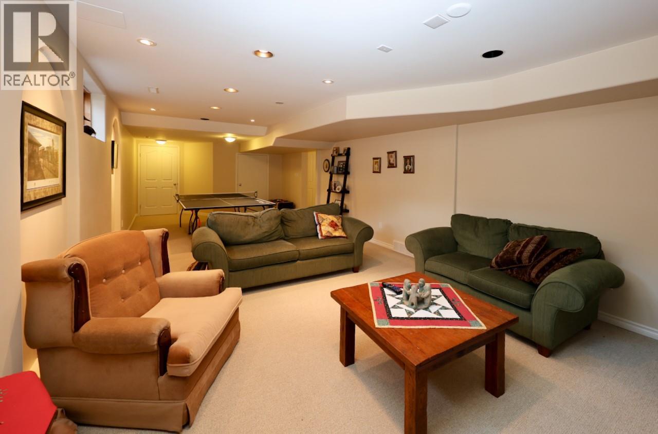 1508 Poplar Street, Golden, British Columbia  V0A 1H0 - Photo 28 - 10366919