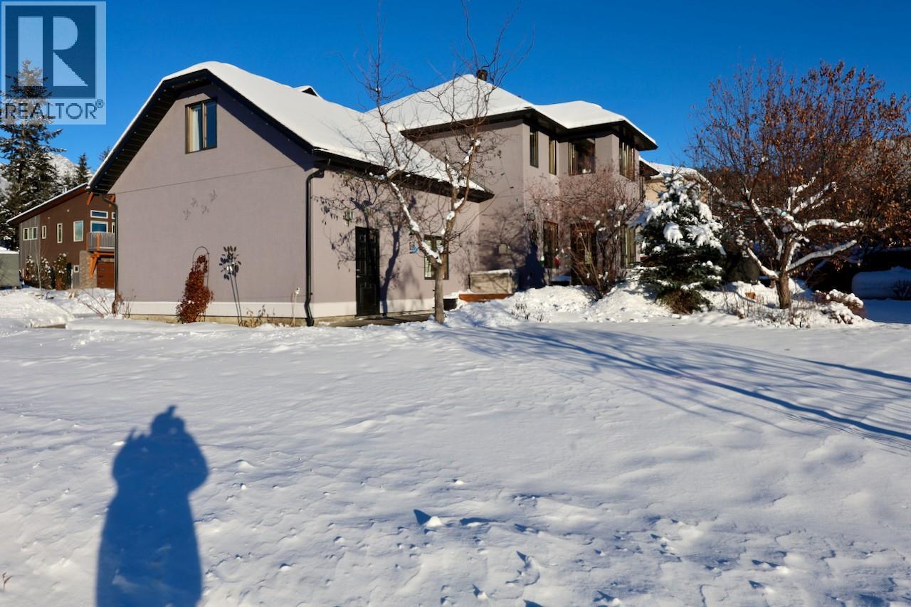 1508 Poplar Street, Golden, British Columbia  V0A 1H0 - Photo 44 - 10366919