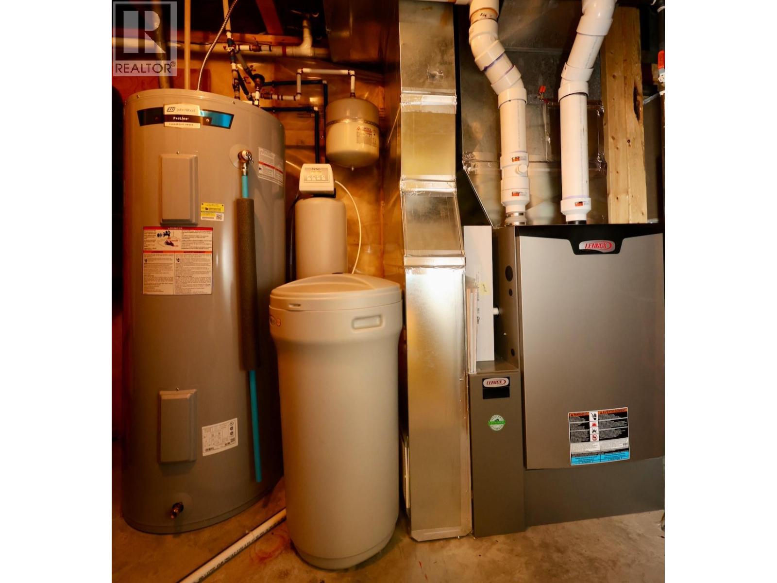 1508 Poplar Street, Golden, British Columbia  V0A 1H0 - Photo 38 - 10366919