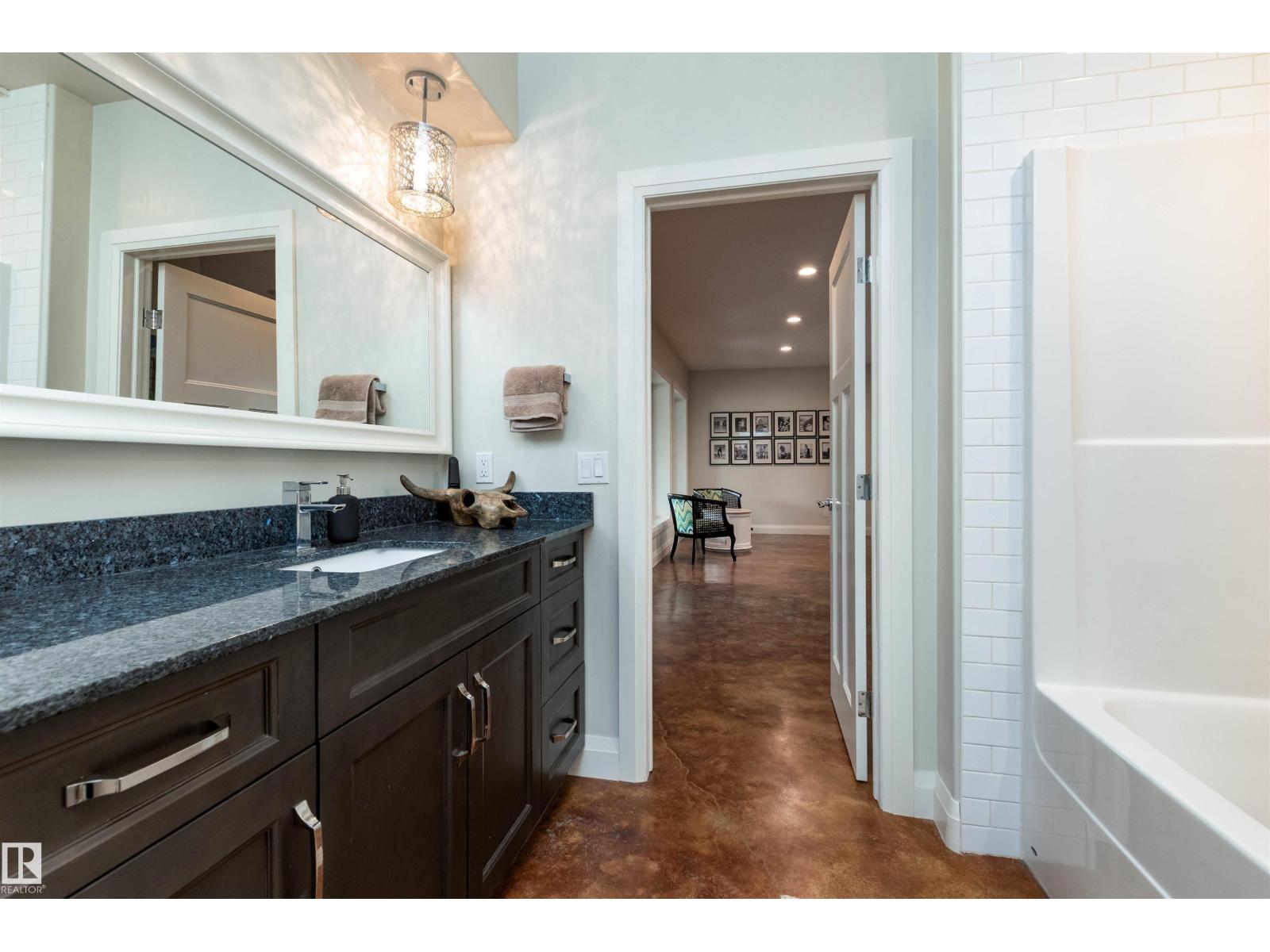 52449 Rge Road 214, Rural Strathcona County, Alberta  T8E 2G8 - Photo 40 - E4463771