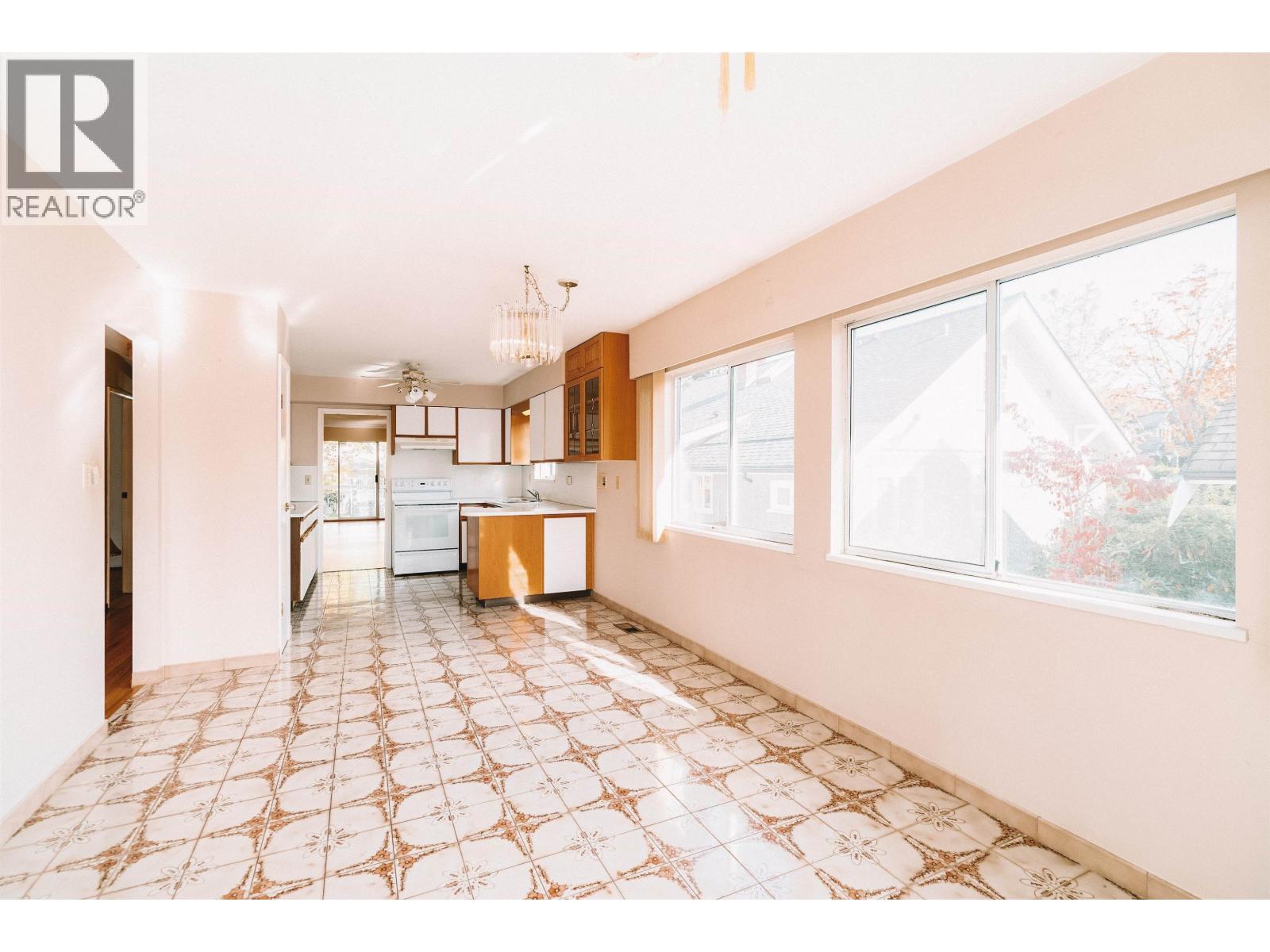 2618 W 15th Avenue, Vancouver, British Columbia  V6K 2Z5 - Photo 14 - R3062473