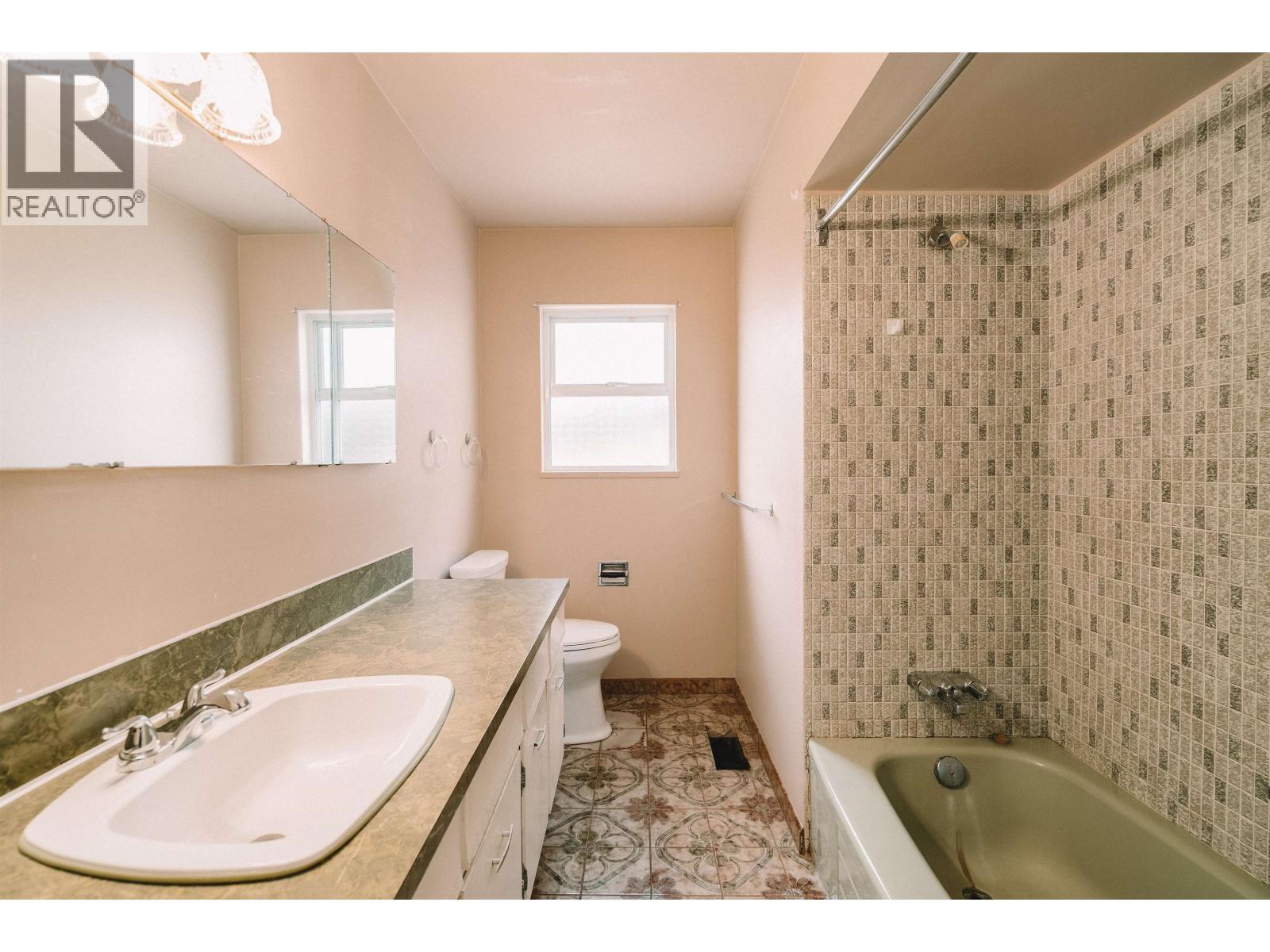 2618 W 15th Avenue, Vancouver, British Columbia  V6K 2Z5 - Photo 23 - R3062473