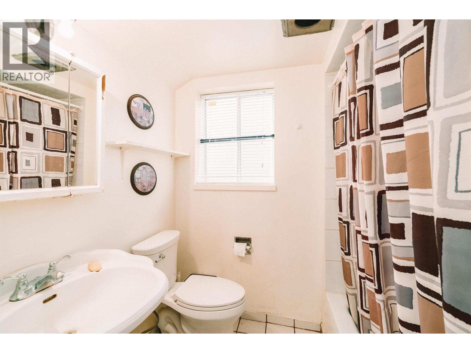 2618 W 15th Avenue, Vancouver, British Columbia  V6K 2Z5 - Photo 30 - R3062473