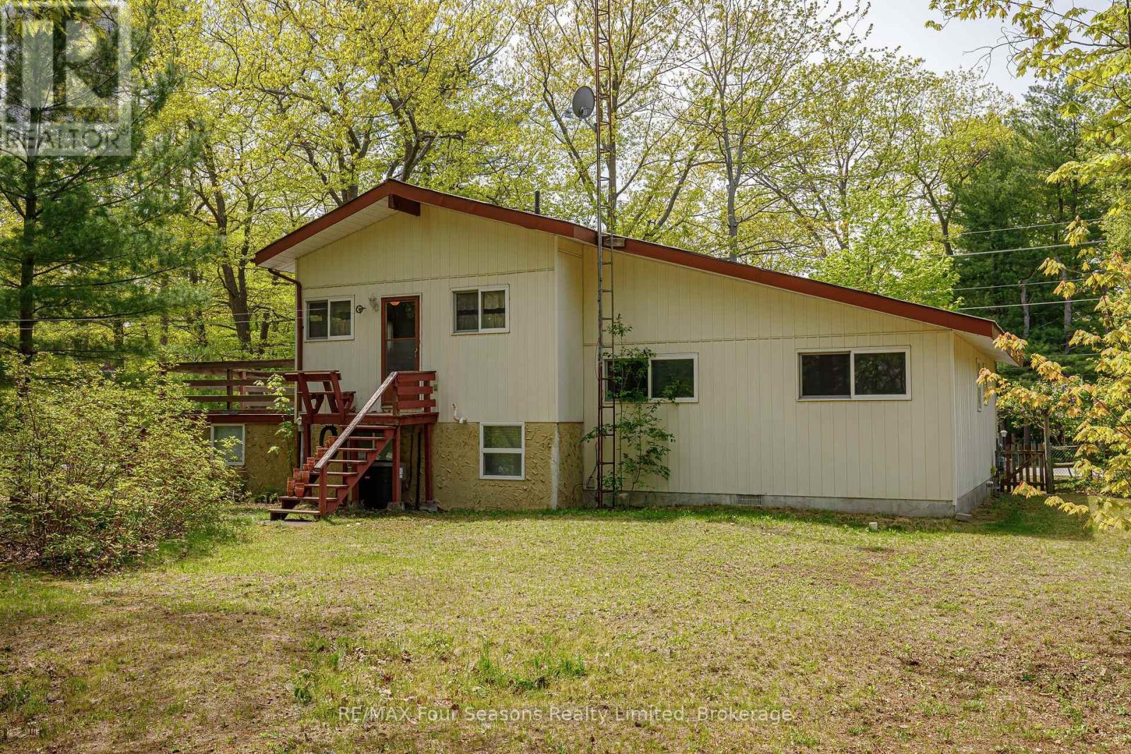 828 Oxbow Park Drive, Wasaga Beach, Ontario  L9Z 2V1 - Photo 30 - S12482344