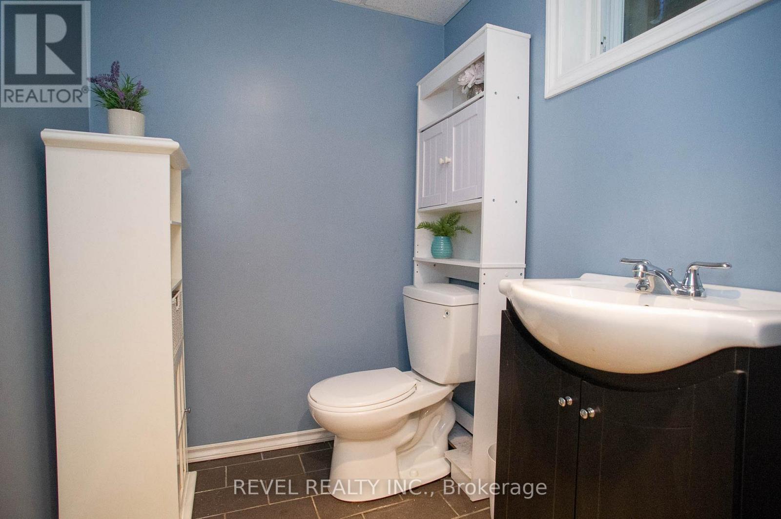 24 Avenue Road, Cambridge, Ontario  N1R 1B7 - Photo 20 - X12485886