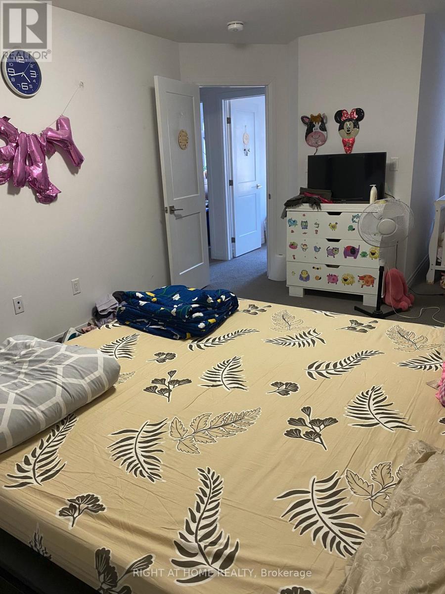 161 - 30 Times Square Boulevard, Hamilton (Stoney Creek), Ontario  L8J 0L6 - Photo 10 - X12485962