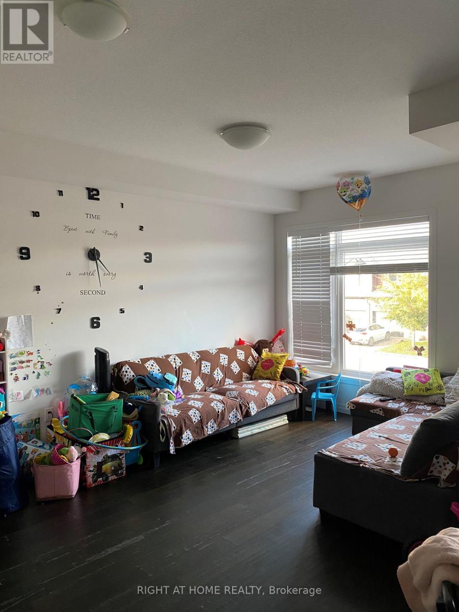 161 - 30 Times Square Boulevard, Hamilton (Stoney Creek), Ontario  L8J 0L6 - Photo 3 - X12485962