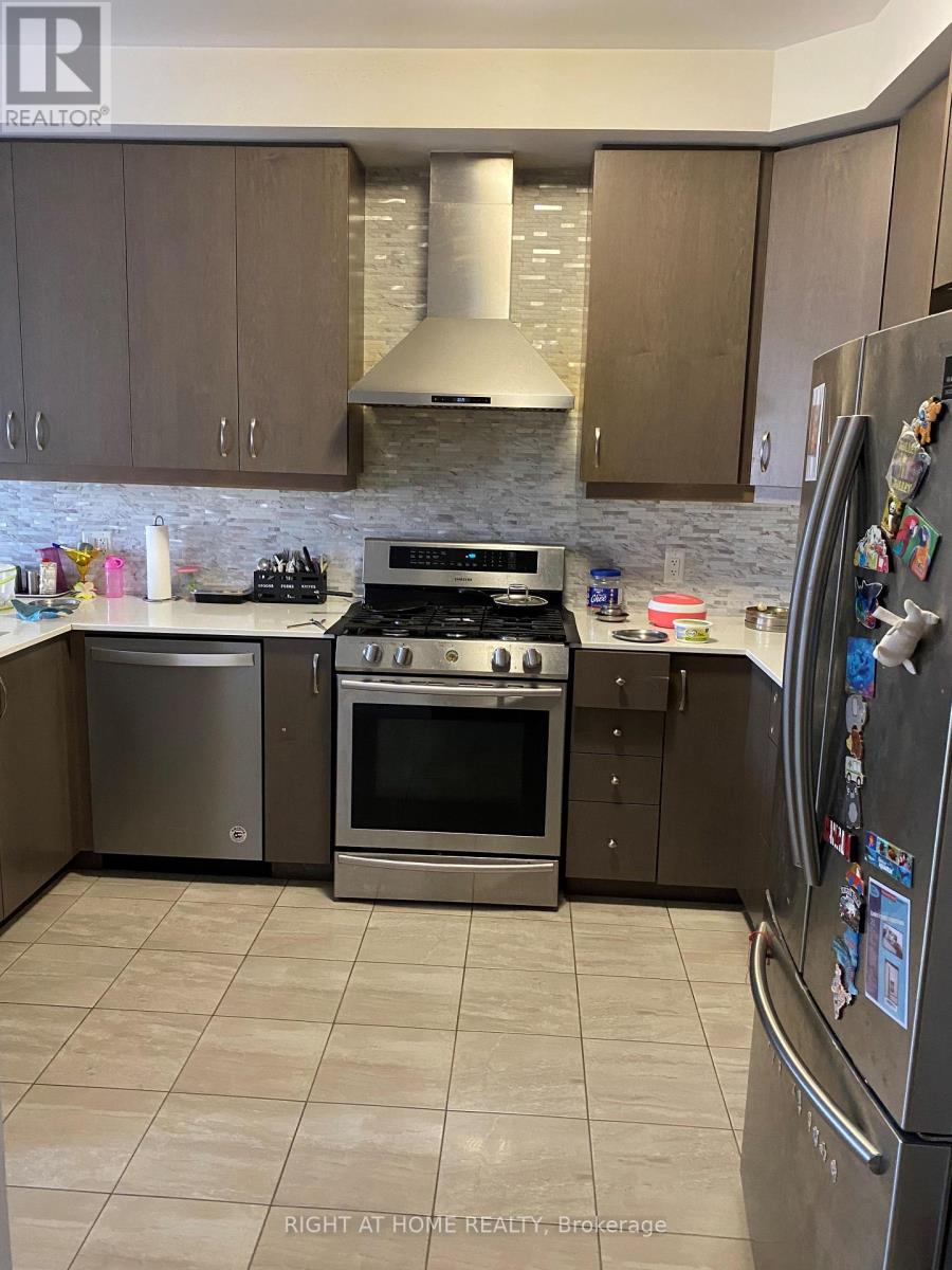 161 - 30 Times Square Boulevard, Hamilton (Stoney Creek), Ontario  L8J 0L6 - Photo 4 - X12485962