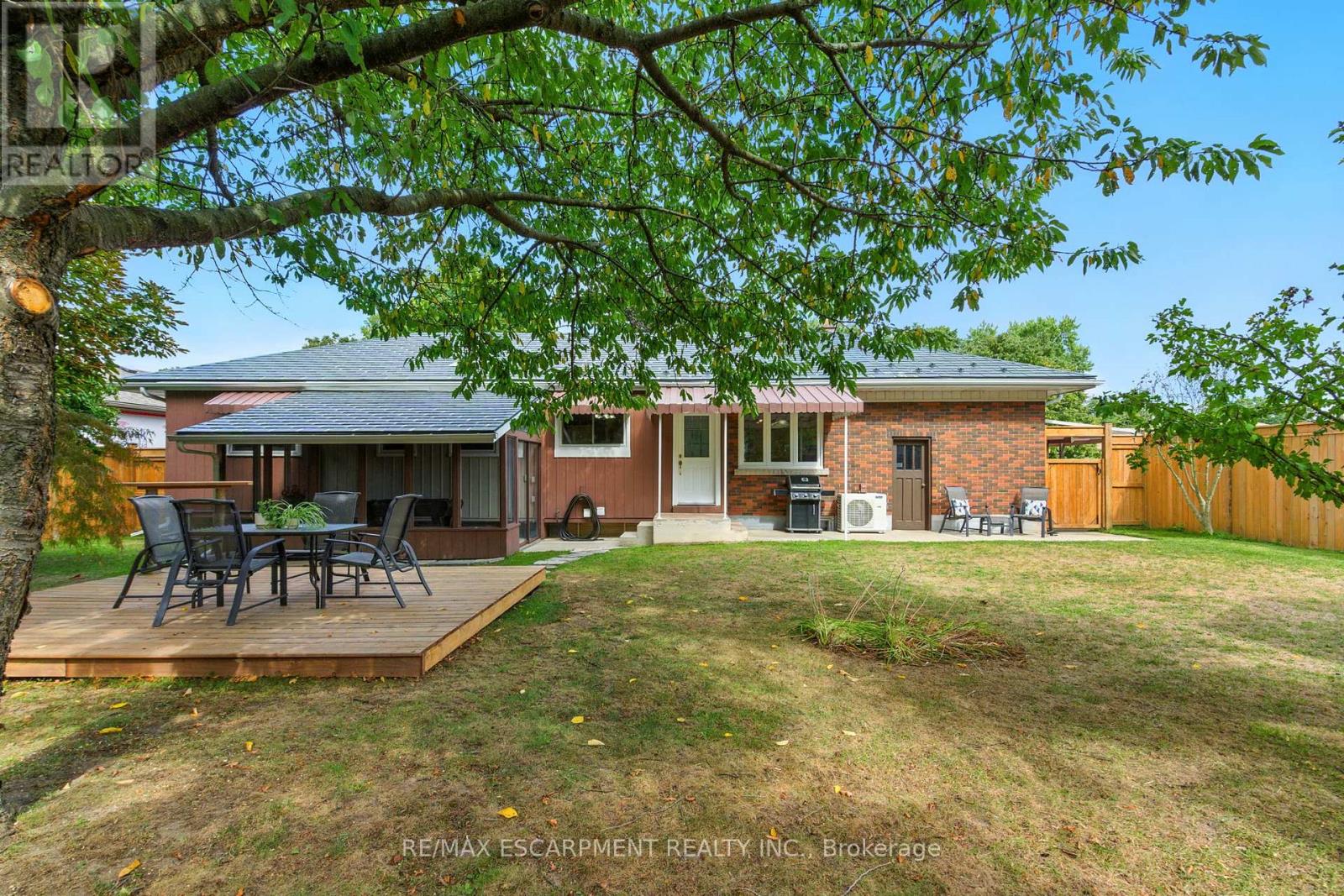 10 Sheffield Avenue, Brantford, Ontario  N3S 6V8 - Photo 45 - X12485966