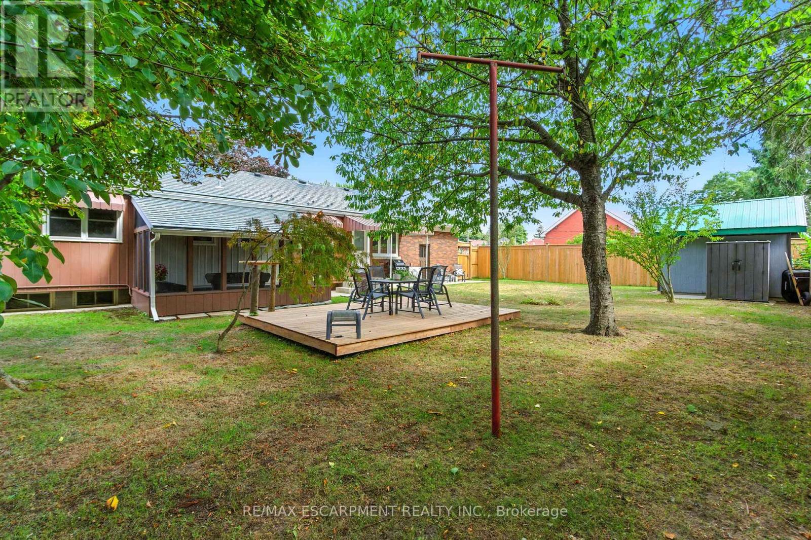 10 Sheffield Avenue, Brantford, Ontario  N3S 6V8 - Photo 46 - X12485966