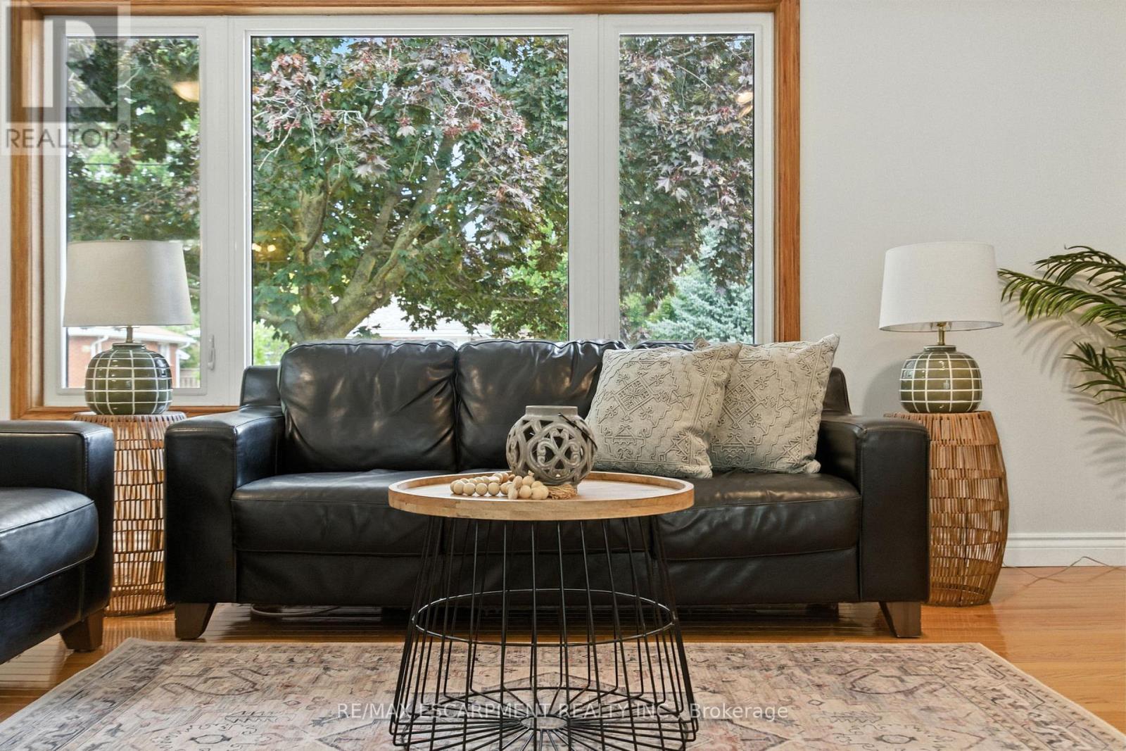 10 Sheffield Avenue, Brantford, Ontario  N3S 6V8 - Photo 8 - X12485966