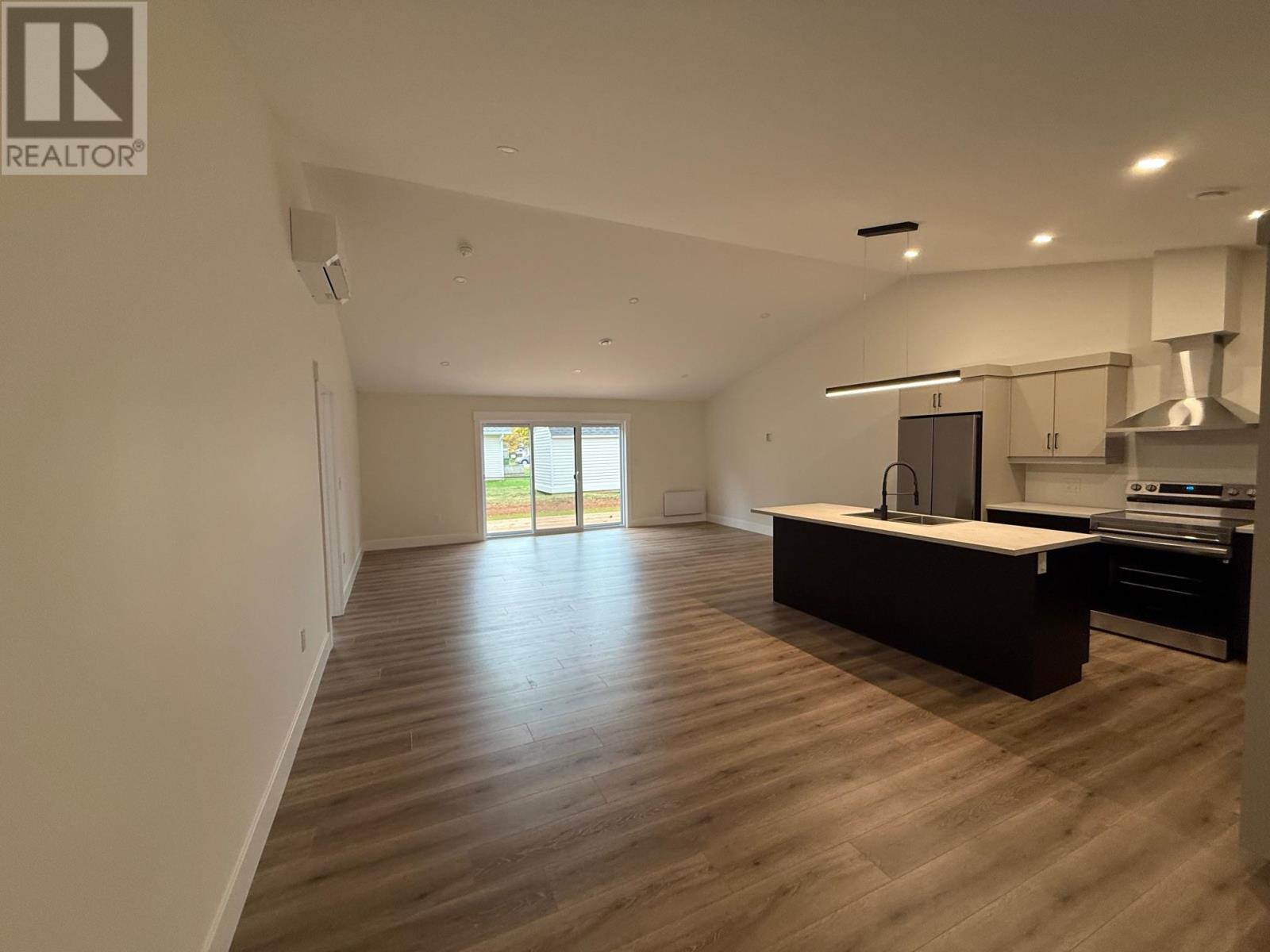 150 Key Avenue, Summerside, Prince Edward Island  C1N 6G3 - Photo 7 - 202518571