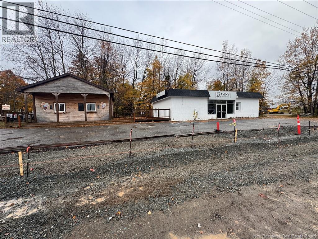 16 Scott Avenue, Rothesay, New Brunswick  E2E 2K3 - Photo 1 - NB129148