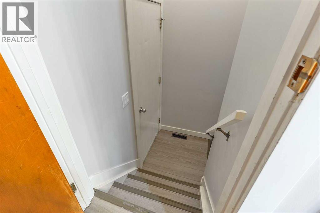 486n 100e, Raymond, Alberta  T0K 2S0 - Photo 12 - A2263960