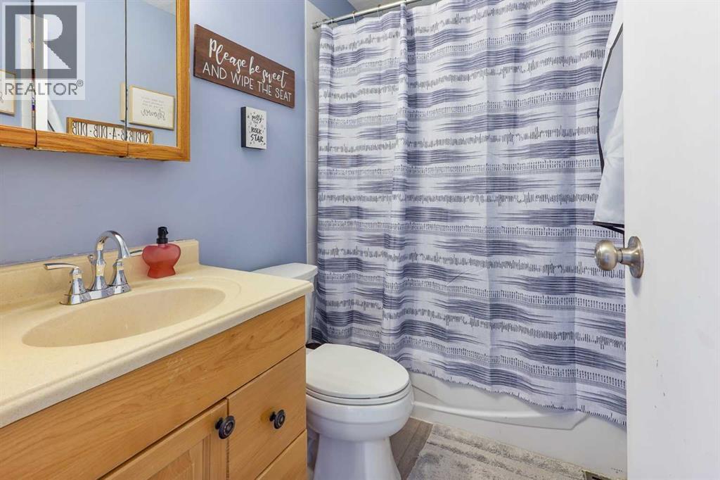 486n 100e, Raymond, Alberta  T0K 2S0 - Photo 21 - A2263960