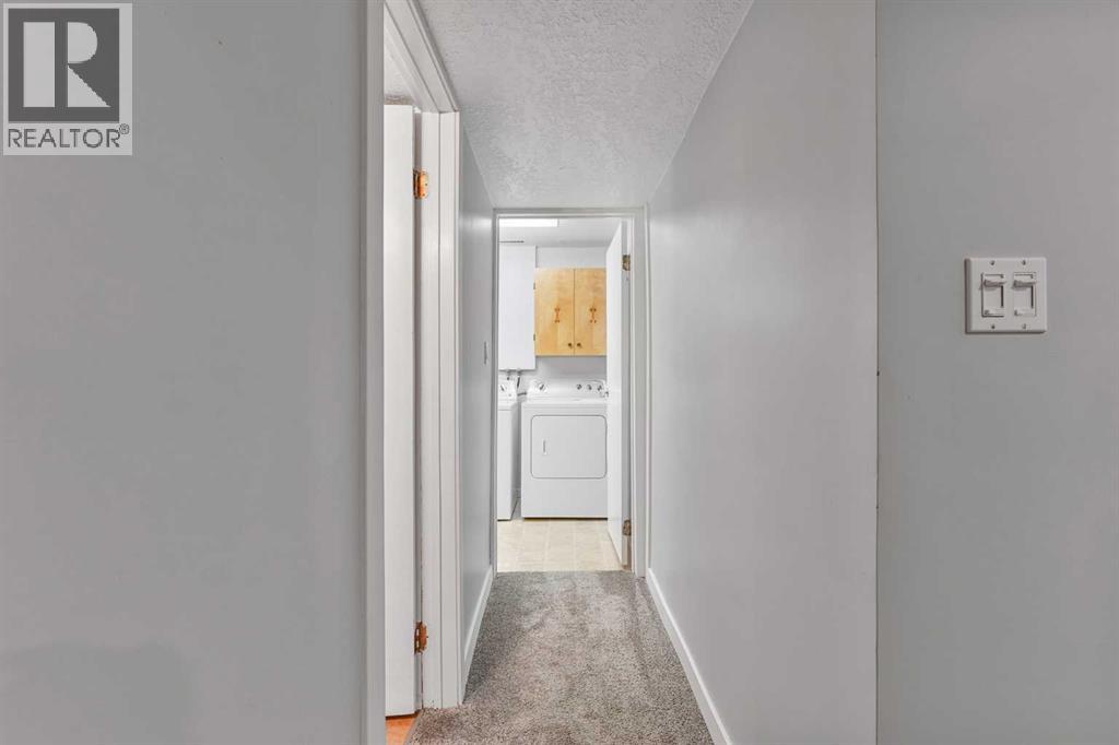 486n 100e, Raymond, Alberta  T0K 2S0 - Photo 30 - A2263960