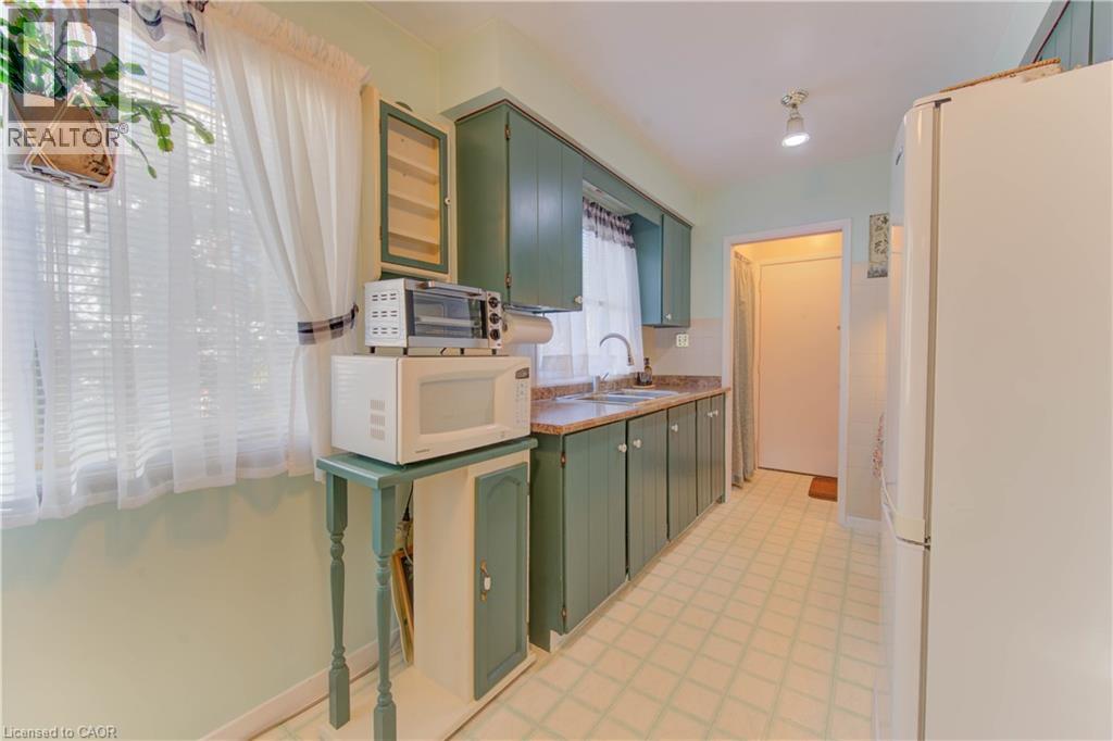 92 Halifax Drive, Kitchener, Ontario  N2B 3K7 - Photo 15 - 40773220