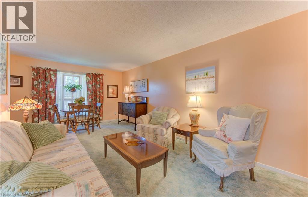 92 Halifax Drive, Kitchener, Ontario  N2B 3K7 - Photo 5 - 40773220