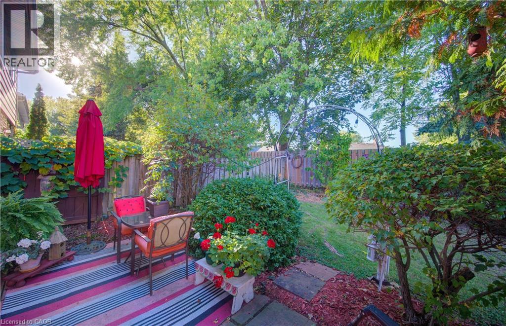 92 Halifax Drive, Kitchener, Ontario  N2B 3K7 - Photo 39 - 40773220