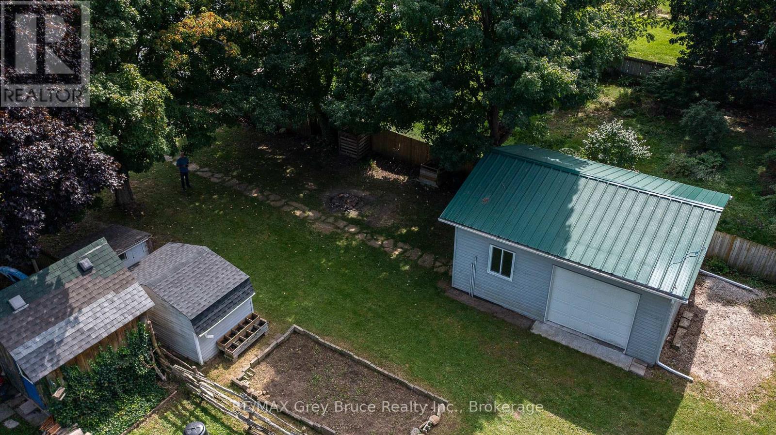 1582 9th Avenue E, Owen Sound, Ontario  N4K 3G3 - Photo 39 - X12478815