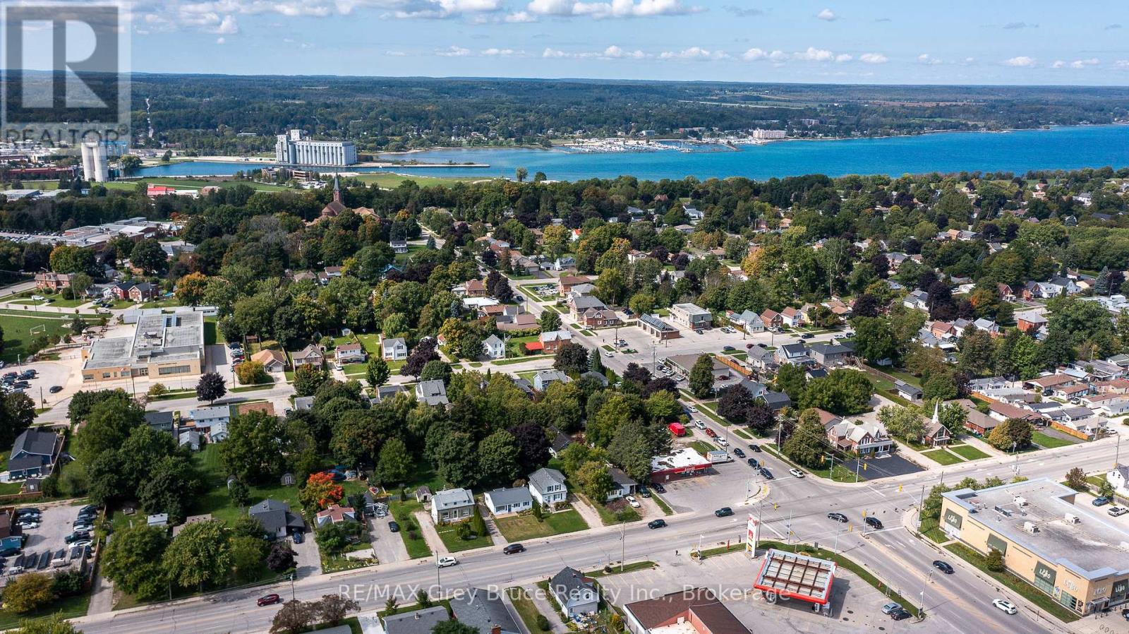 1582 9th Avenue E, Owen Sound, Ontario  N4K 3G3 - Photo 41 - X12478815