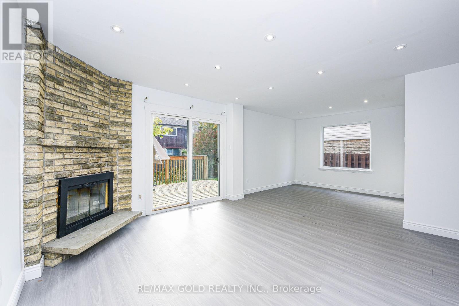 14 Nottawasaga Crescent, Brampton, Ontario  L6Z 1B2 - Photo 11 - W12485949