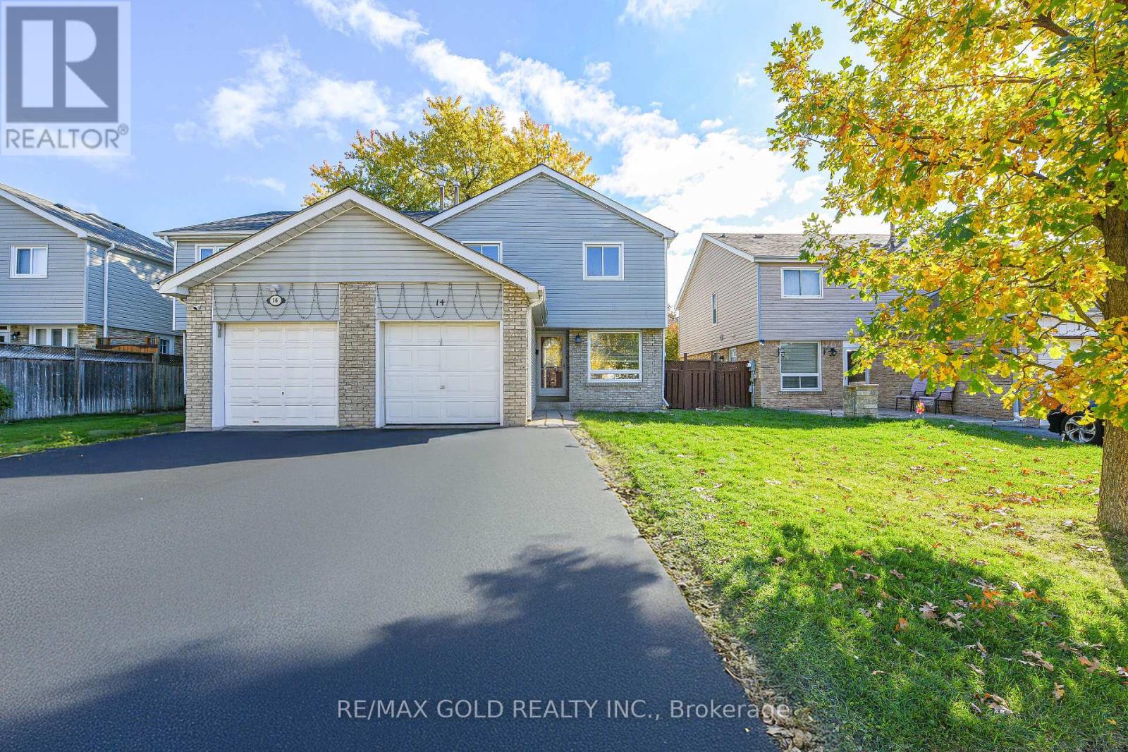 14 Nottawasaga Crescent, Brampton, Ontario  L6Z 1B2 - Photo 3 - W12485949