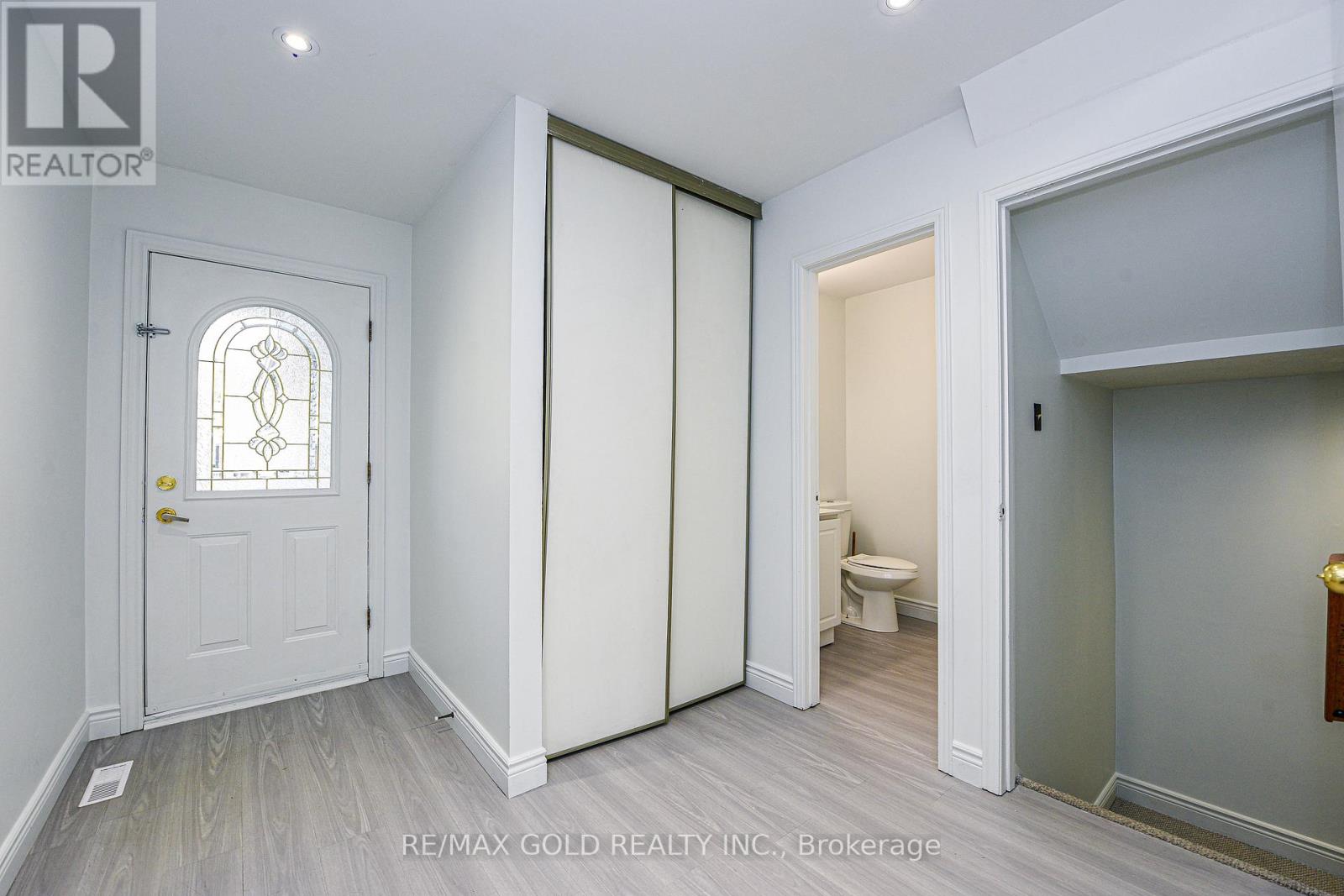 14 Nottawasaga Crescent, Brampton, Ontario  L6Z 1B2 - Photo 8 - W12485949